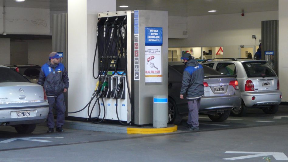 Confirman congelamiento de tarifas de luz, gas y combustible hasta fin de año