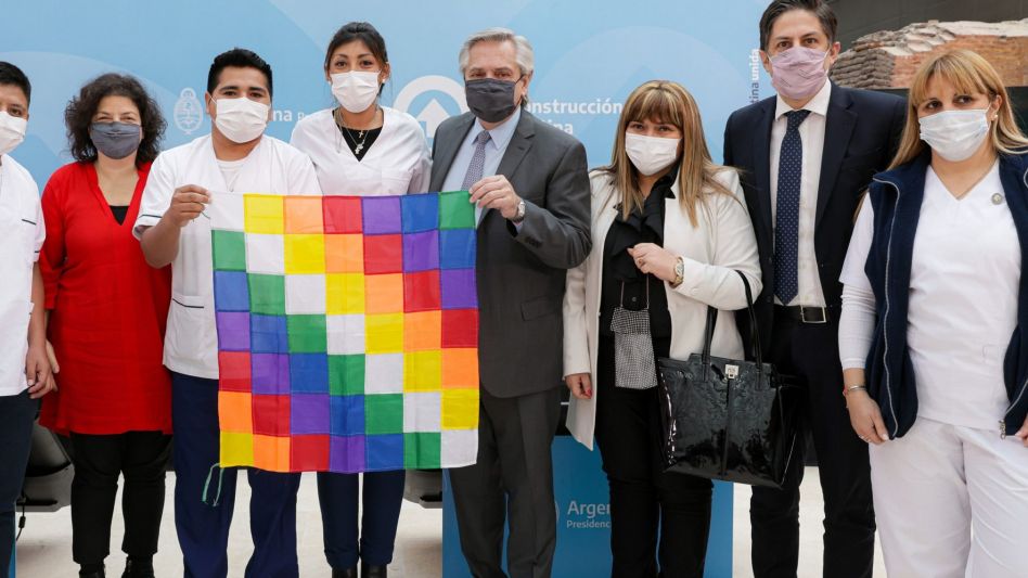 Fernández presentó un proyecto para "jerarquizar" a enfermeros y "reparar" injusticias