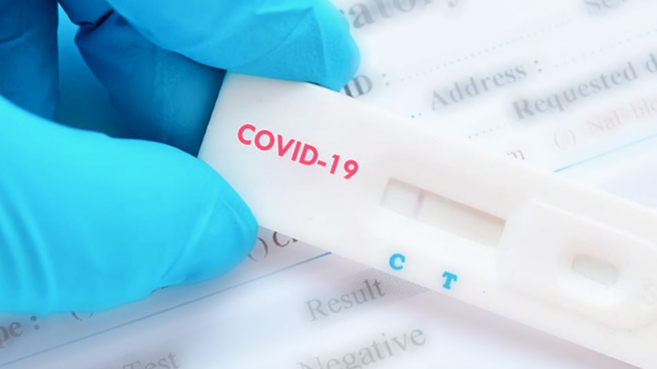 Covid: En la semana cayeron 14,5% los contagios y se consolida la baja de uso de camas UTI