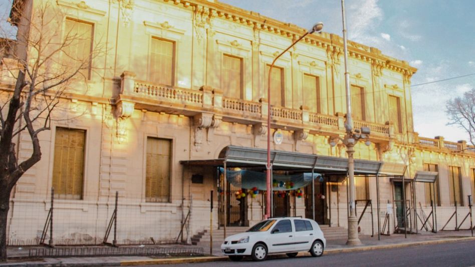 Azul vuelve a fase 3 y retoma las clases presenciales