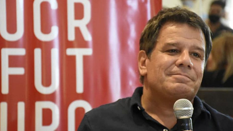 Facundo Manes aceptó el ofrecimiento de la UCR y será candidato en las legislativas