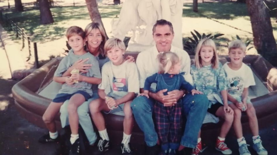 Con mi familia en el Jardín Zoológico de Buenos Aires. Mi familia numerosa es lo que más valoro en la vida. La crianza y formación es mérito de mi mujer. ¡Todo el crédito para ella!