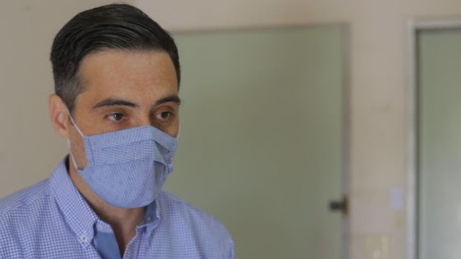 El Dr. Martín Maraschio habló con diario EL TIEMPO sobre la baja en la curva de contagios y sobre la posibilidad de tener que afrontar una tercera ola en los próximos meses de este año.
