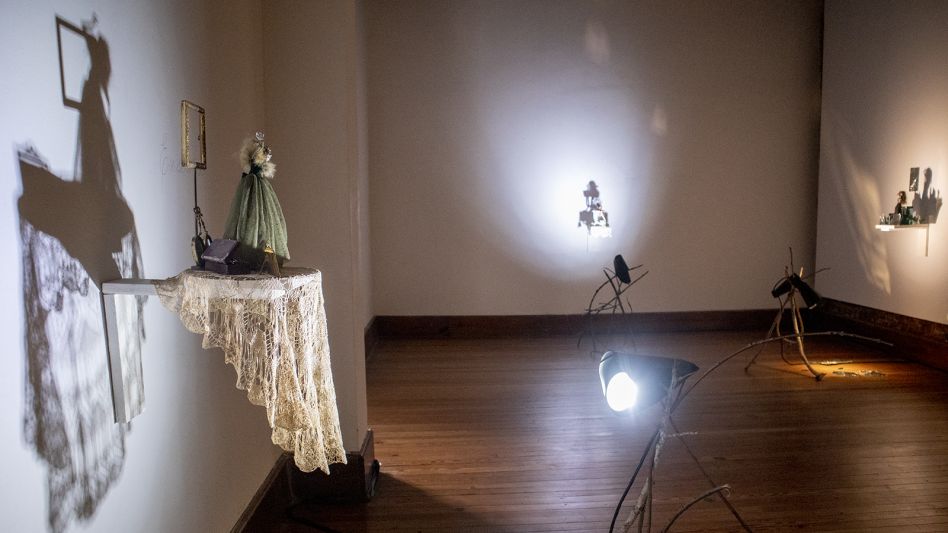 "Espejo de la Oscuridad" en el Museo López Claro