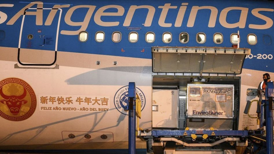 El arribo del vuelo al aeropuerto de Ezeiza está previsto para las 19