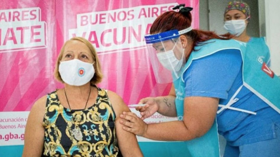 El 73% de los mayores de 18 ya recibió la primera dosis de la vacuna