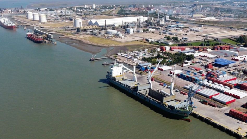 Paros combinados complican a puertos bonaerenses claves para el agro