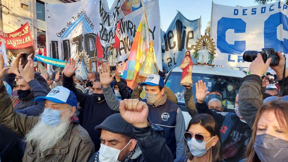 Masivo reclamo de las organizaciones sociales para "universalizar el salario"
