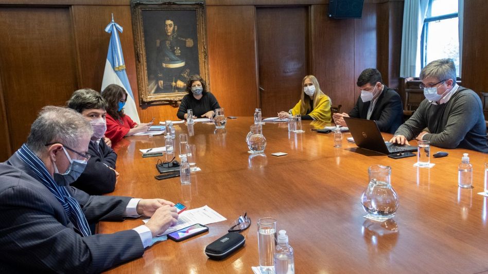 Ministros de Salud del país destacaron la aceptación de los esquemas de vacunación combinados