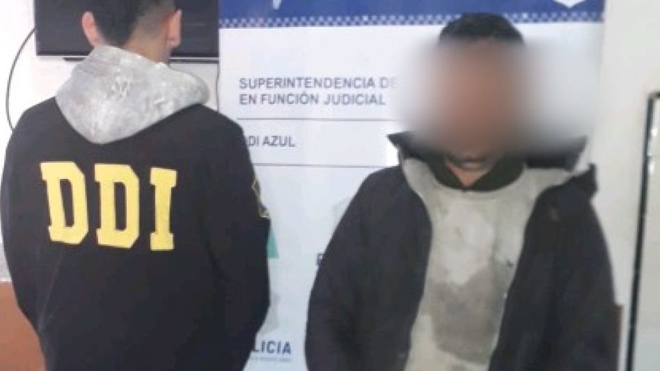 Un hombre que tenía en su poder más de 50 gramos de marihuana había sido aprehendido. FOTO: DDI AZUL/PBA