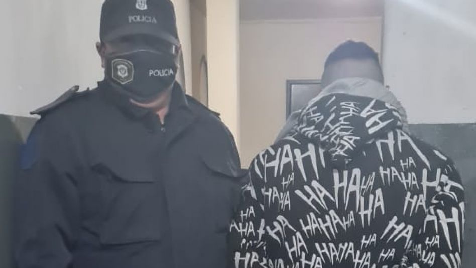  Joven fue arrestado tras protagonizar un incidente con policías