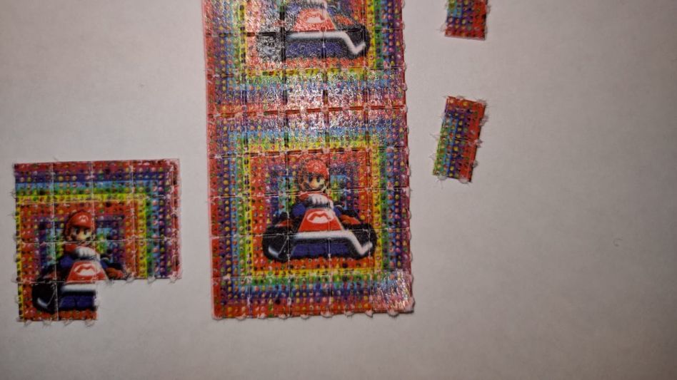 Los troqueles de LSD incautados.