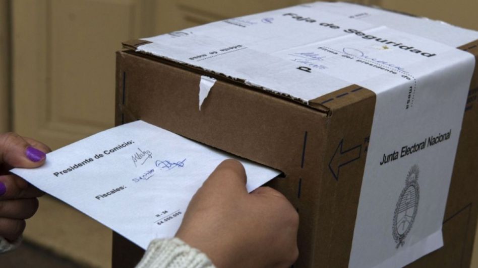 Los padrones definitivos para las PASO ya están en línea: consultá dónde votás