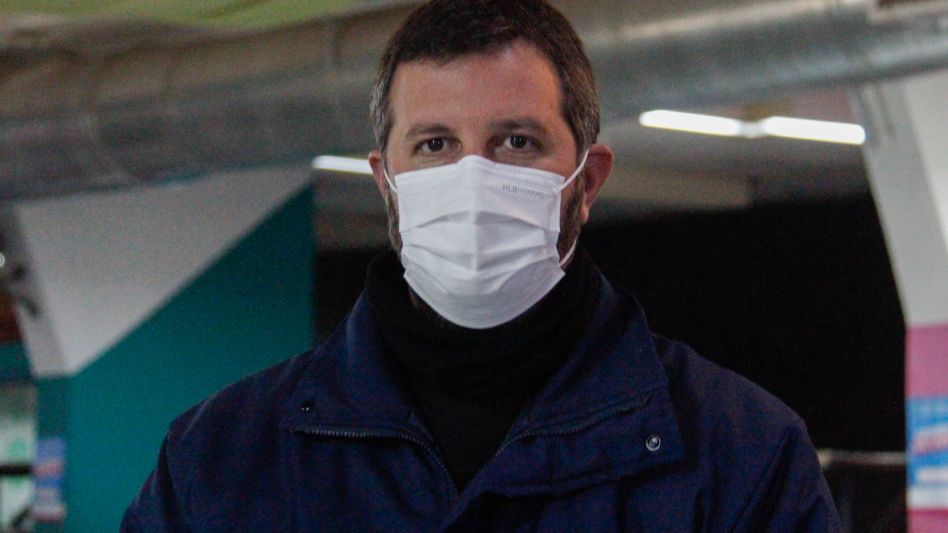   "Estamos entendiendo que la salida es a través de   la vacuna; y de manera colectiva, no individual"