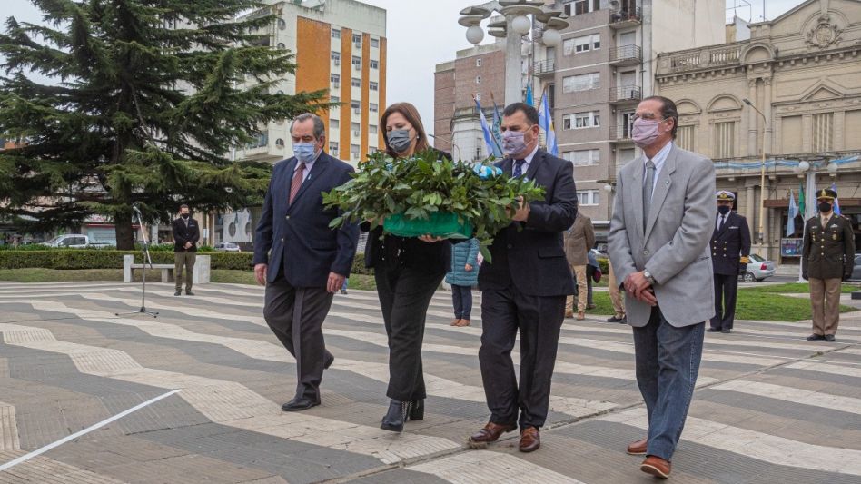 Homenaje a San Martín a 171 años de su muerte