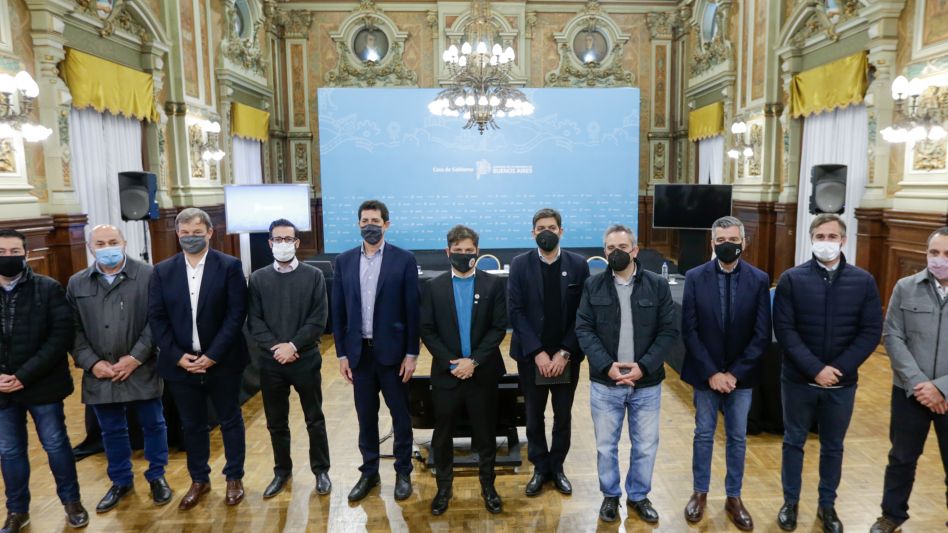 La Provincia presentó 94 obras de infraestructura para 75 municipios