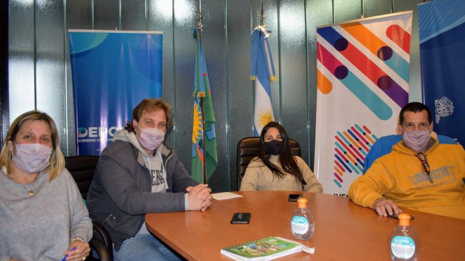 La problemática de la falta de recursos que atraviesan los clubes para poder llevar adelante sus actividades, fue otro de los temas abordados.     PRENSA CTA