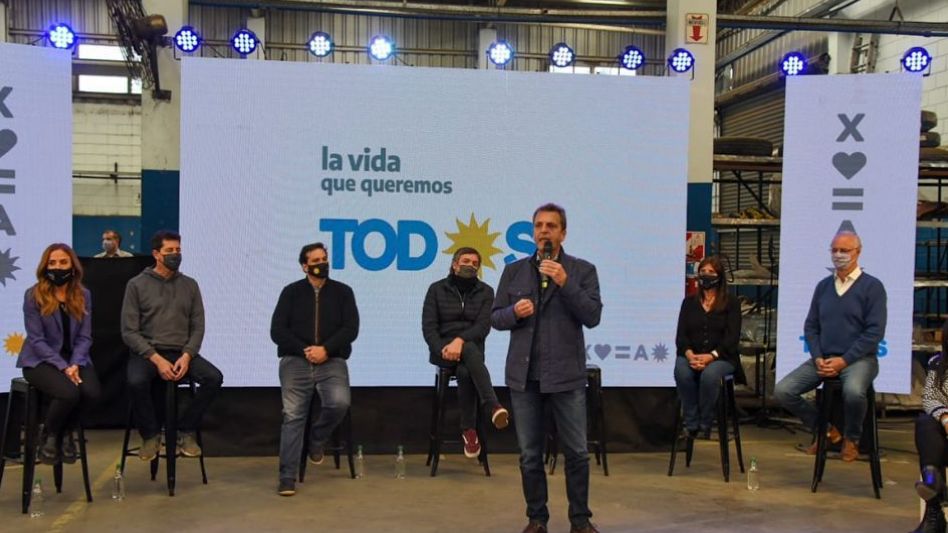 Massa: "Vamos a construir un gobierno de todos y para todos, no volvamos para atras"
