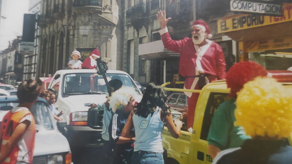 El Papa Noel azuleño como lo llamó tanta gente en las redes sociales. 