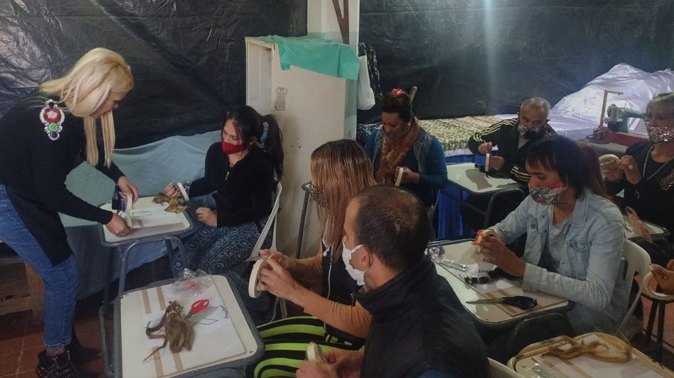 "Pelucas Solidarias" en el pabellón de  diversidad de género de la Unidad N° 2