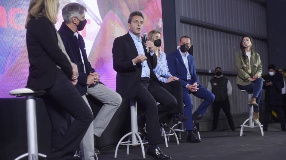 "En estas elecciones, se debate en las urnas si queremos un modelo de país productivo o uno de especulación financiera"