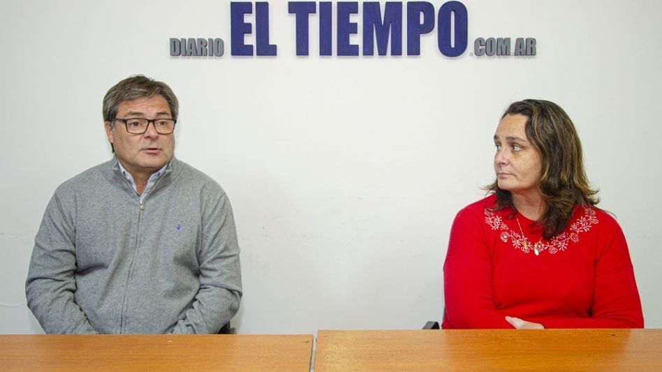 Jorge Ferrarello y Lorena Mandagarán cuando visitaron la redacción de diario EL TIEMPO y se refirieron a la recta final de la campaña antes de las PASO. NACHO CORREA