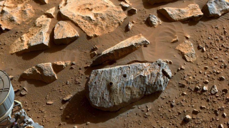 Muestras de roca de Marte lo revelan como "un entorno potencialmente habitable"