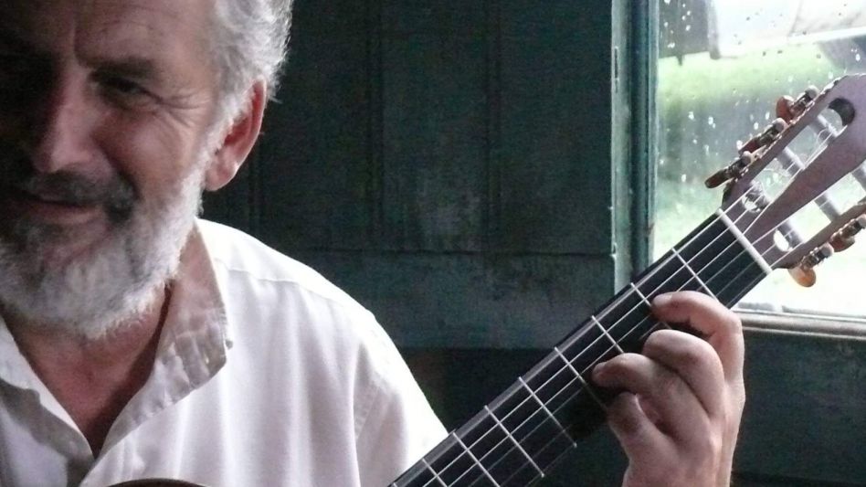 Presentación de libro   de músico azuleño 