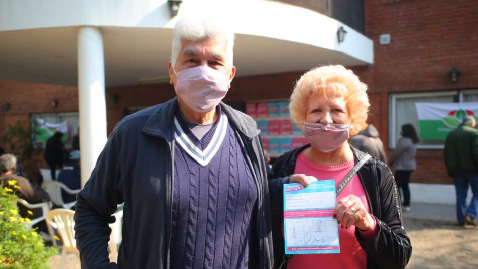 Kicillof anunció segunda dosis libre para mayores de 50, embarazadas, personal de salud e inmunodeprimidos