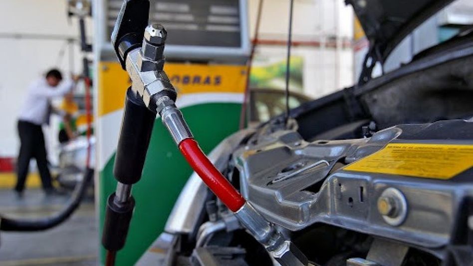 Los dueños de estaciones de servicio expresaron su preocupación ante la posible falta de suministro de GNC en algunas zonas del país. 