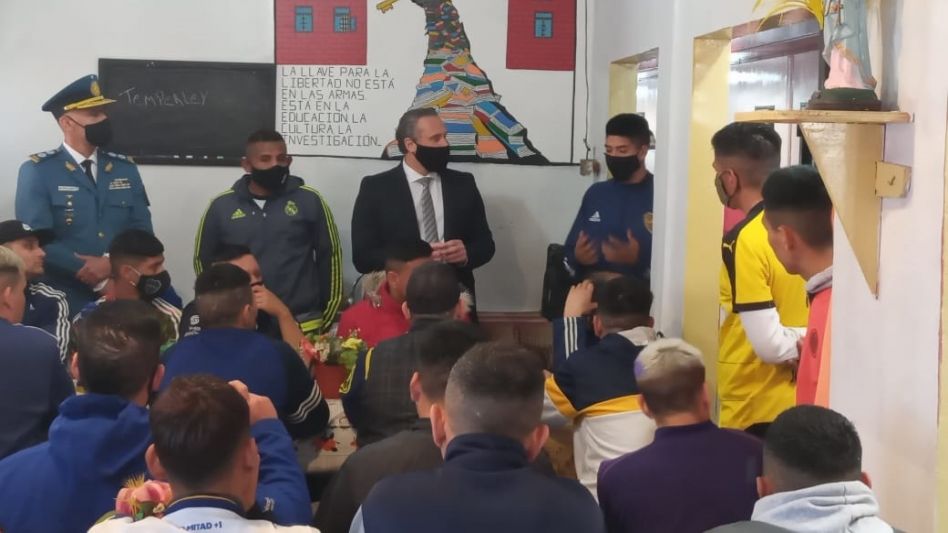 Días pasados, el Jefe del Servicio Penitenciario Bonaerense, Dr. Xavier Areses, recorrió las instalaciones de la Unidad 30 de General Alvear.