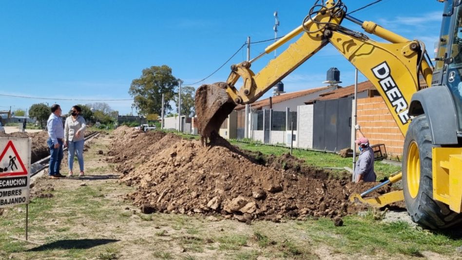 Continúa la construcción de cordón cuneta en distintos barrios
