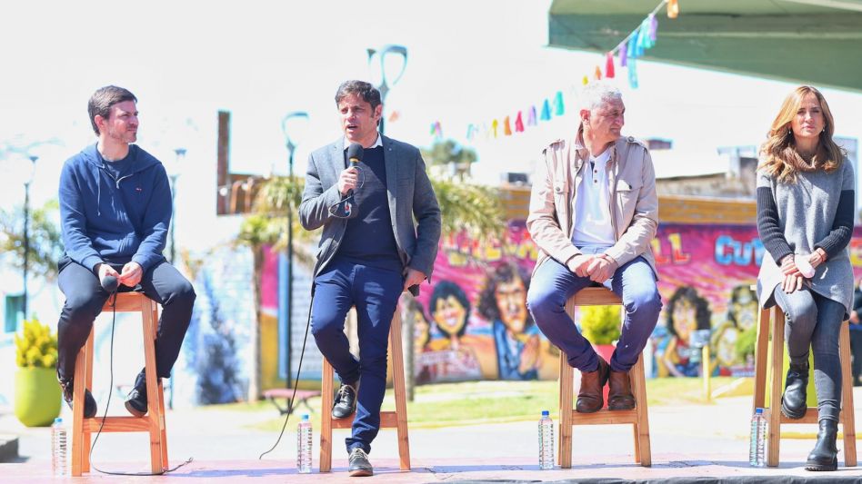 Kicillof anunció viajes de egresados gratis para 220 mil adolescentes que terminan el colegio este año