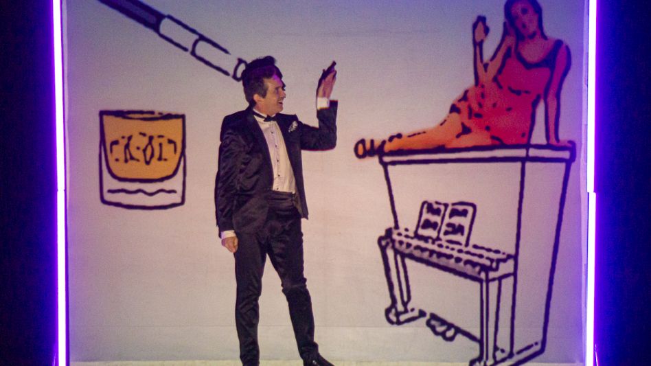 Diego Reinhold realizó un dinámico show en el Teatro Español el pasado viernes 8 de octubre. 