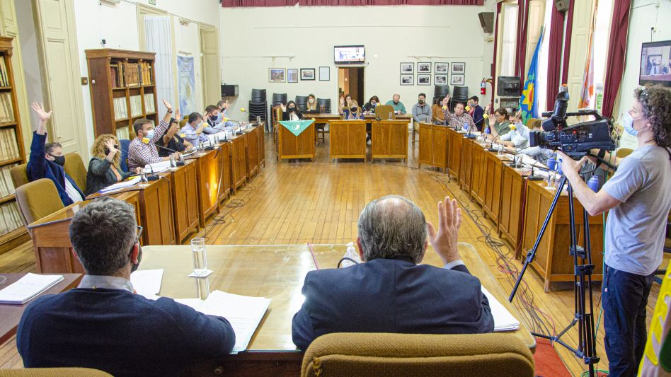 La sesión tuvo lugar el martes por la tarde y los ediles abordaron un orden del día con 23 puntos. NACHO CORREA