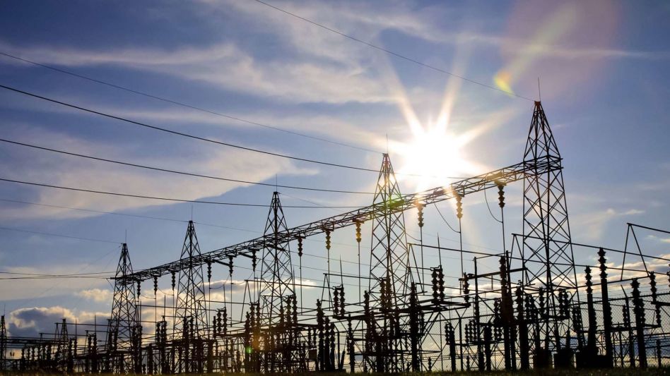 El Gobierno congeló el precio mayorista de la luz hasta fines de abril