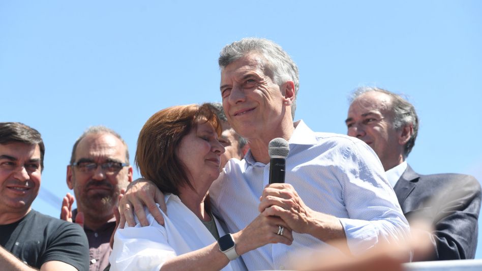 El juez Bava autorizó a Macri a salir del país pese al pedido de las víctimas