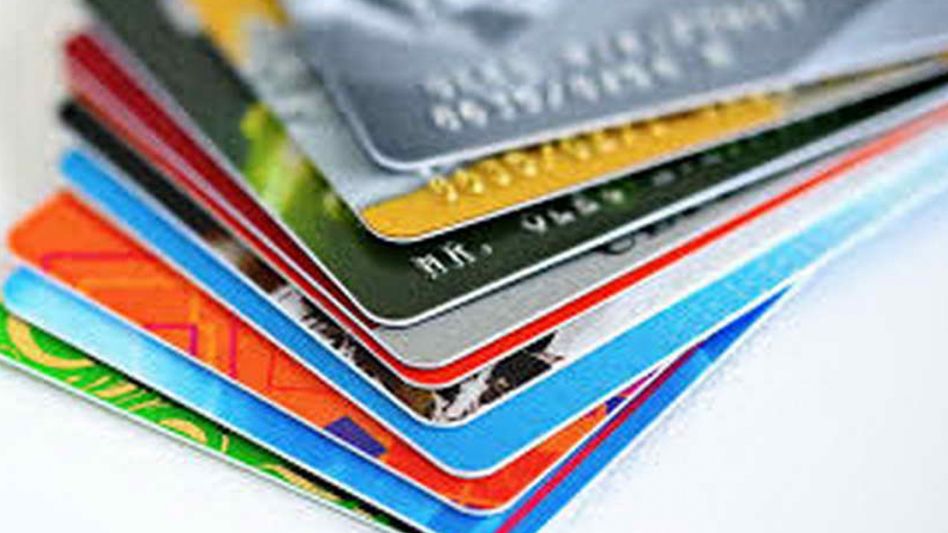 Las operaciones con tarjetas de crédito crecieron por tercer mes consecutivo