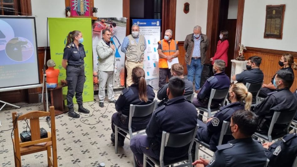 Capacitación de Defensa Civil   