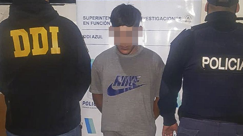 Homicidio en grado de tentativa y portación ilegal de arma de fuego de uso civil sin la debida autorización legal son los delitos que le imputan al joven arrestado el pasado jueves por este hecho.