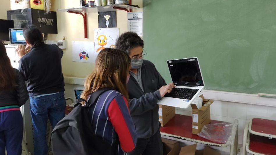 La primera entrega de netbooks del Programa Juana Manso se concretó el pasado viernes.     PRENSA/FRENTE DE TODOS