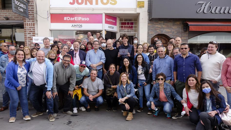 El jefe de gobierno de la CABA Horacio Rodríguez Larreta y el senador nacional Martín Lousteau visitaron el último sábado el local de Dar El Paso Juntos.