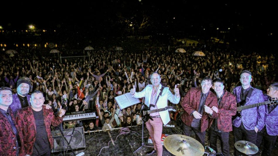 El domingo por la noche se presentó El Mago y La Nueva en el Balneario ante 4.500 personas, según Frente de Todos.       