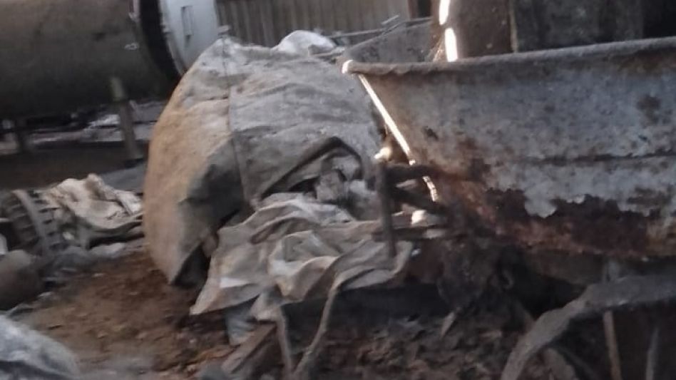 El operario que entrevistó este diario aseguró que las condiciones laborales de la recicladora de plástico que funciona en el viejo parque industrial son deplorables.