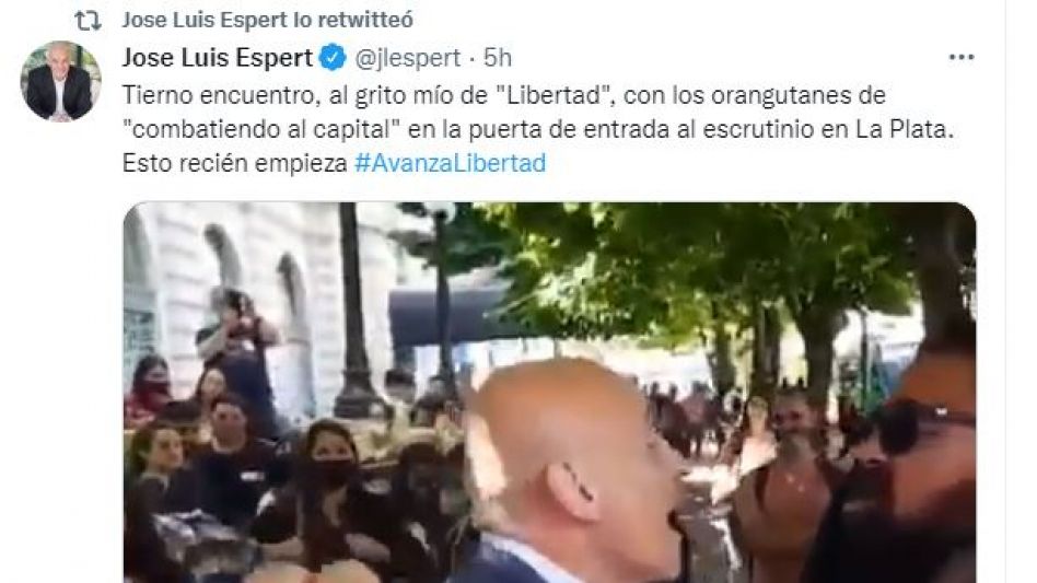 Espert se cruzó con militantes peronistas, a quienes tildó de "orangutanes" y "simios"