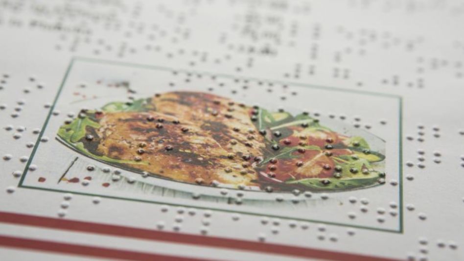 Inclusión: bares y restaurantes de Bahía Blanca deben incorporar menúes en Braille