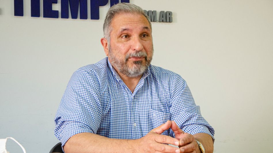 El Director de Control Urbano de la Comuna, Hugo Herrera, el día que visitó la redacción de diario EL TIEMPO. NACHO CORREA