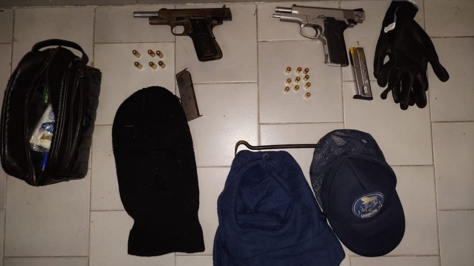 Las requisas de los rodados se hicieron ayer en la sede de la comisaría primera. FOTOS: SECCIONAL PRIMERA AZUL/PBA