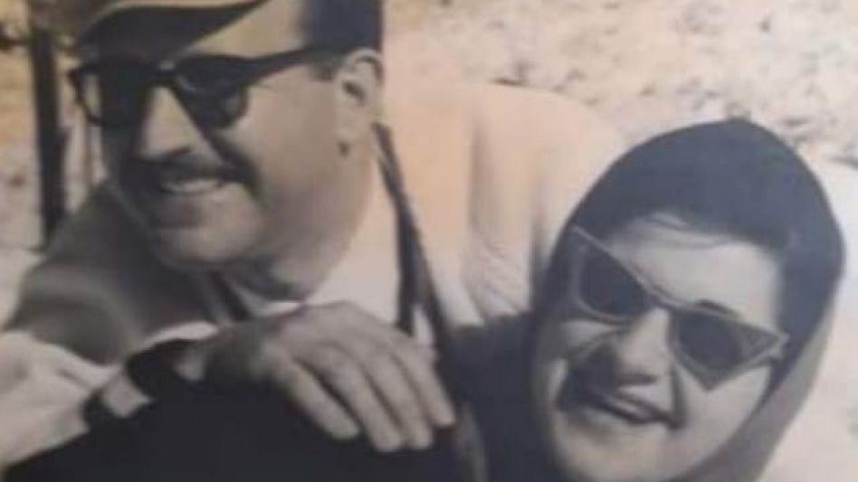 Mis padres Francisco y Elsa María. Agradecido a ellos por darme la existencia y hoy poder estar respondiendo este cuestionario sobre la vida misma. Grandes padres y excelentes personas