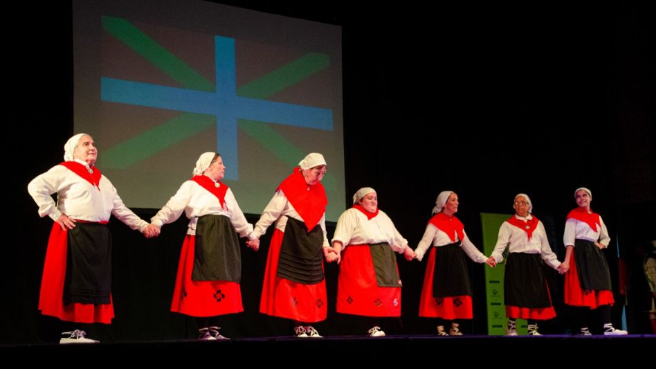 Se realizó la XXVI edición de la Fiesta Regional de las Colectividades